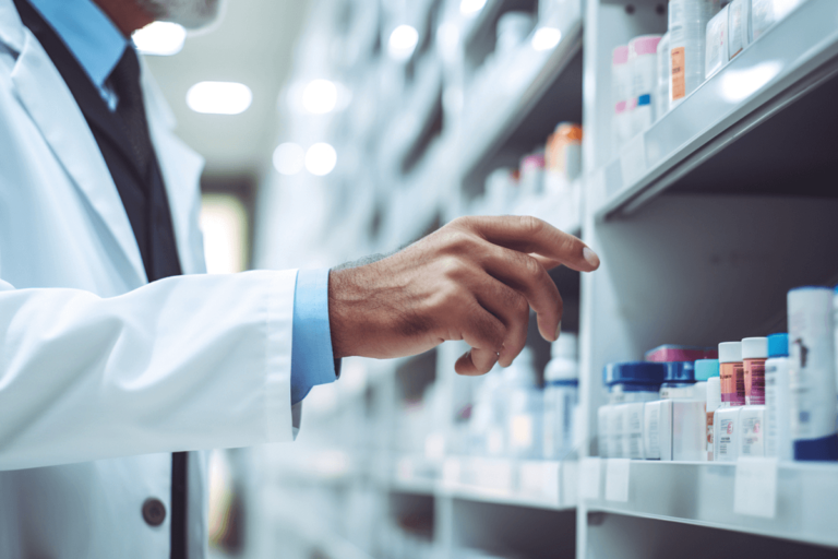 Tras el aumento de más del 110%, de los medicamentos, los laboratorio acordaron congelar los precios por 30 días