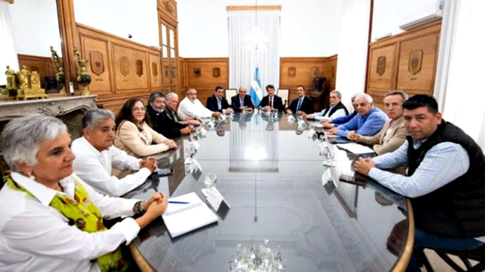 El Gobierno recibe a la CGT en Casa Rosada: reforma laboral y nuevo paro en agenda