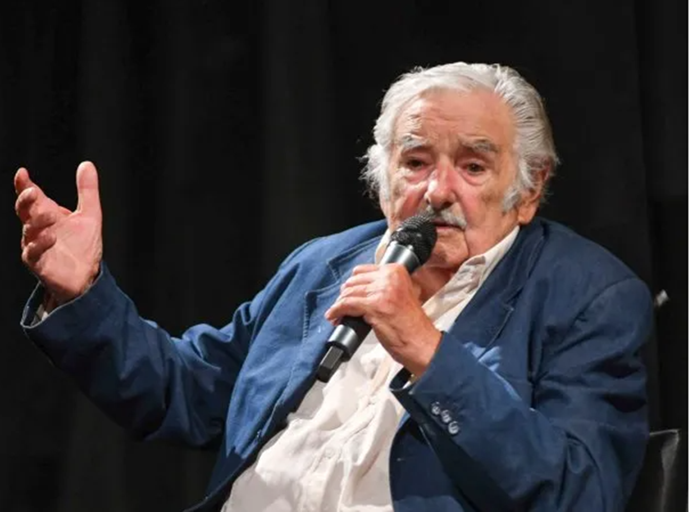 Pepe Mujica reveló que tiene un tumor en el esófago