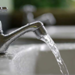 El consumo per cápita de agua potable en Gualeguaychú casi duplica la media ideal