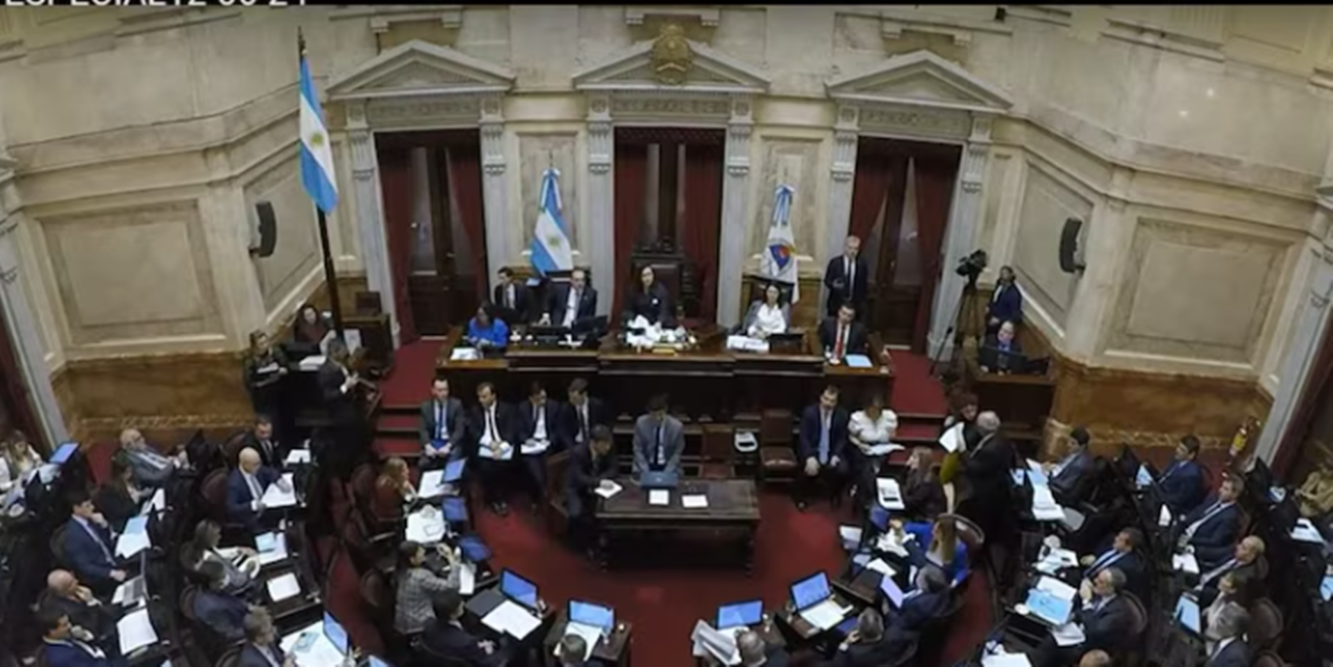 El Gobierno excluyó de la Ley Bases al Correo Argentino, Aerolíneas Argentinas y Radio y Televisión Argentina de las empresas a privatizar