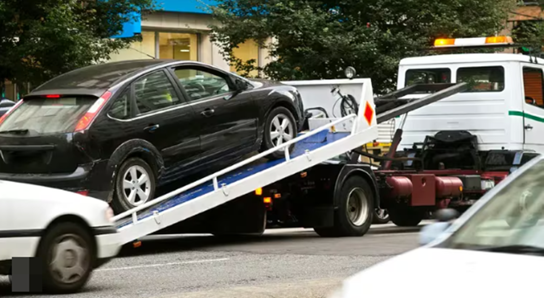 El Gobierno decidió dar marcha atrás con la decisión de quitar el servicio de grúa en los seguros de autos