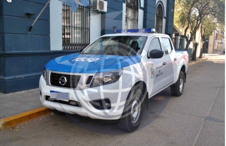 Héroes uniformados: personal policial de Gualeguaychú asistió a un bebe que se estaba ahogando