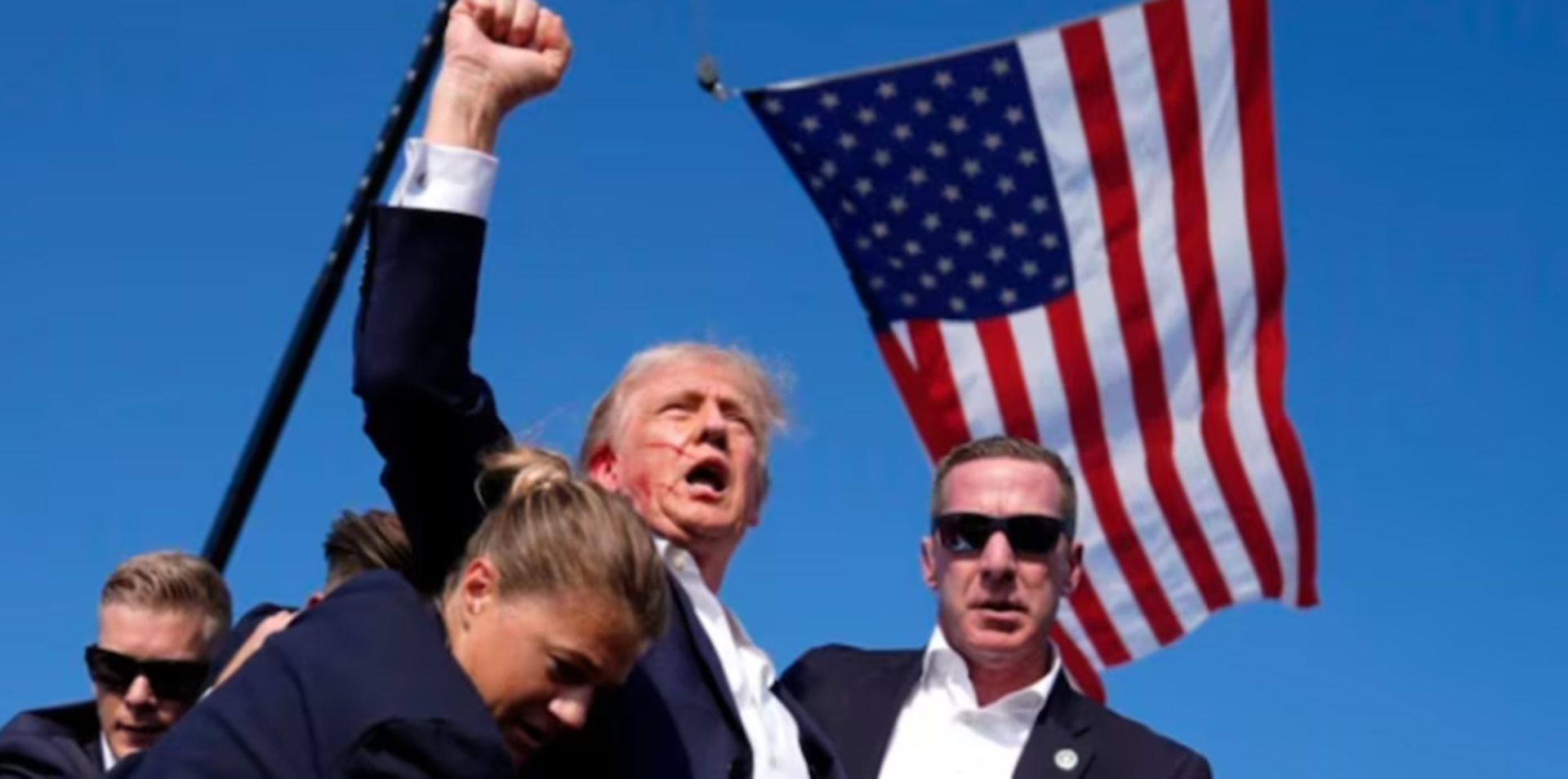 “Sentí de inmediato la bala rasgando la piel”, el dramático relato de Donald Trump tras el intento de asesinato que conmociona al mundo