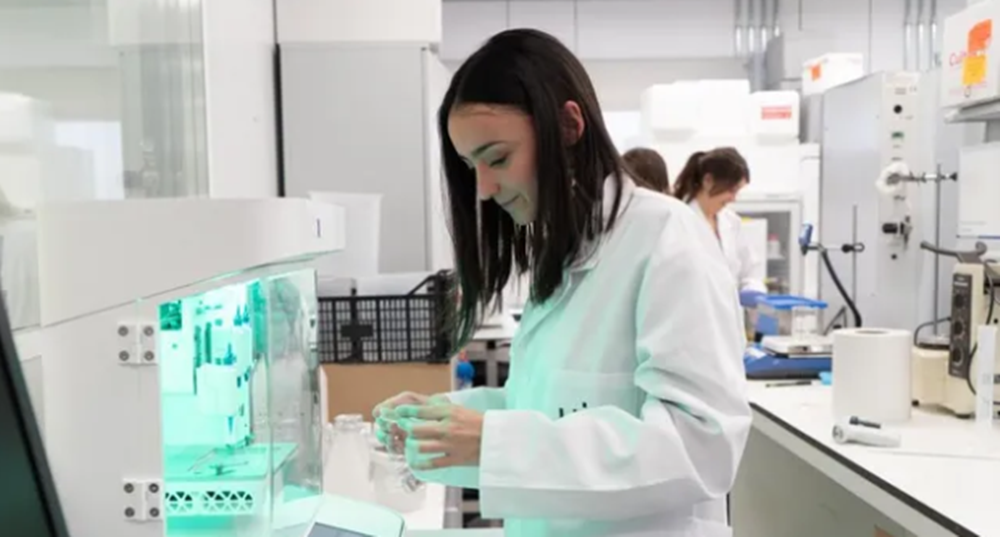 El Gobierno no apoyará ningún proyecto científico nuevo este año y advierten que ya comenzó la fuga de cerebros
