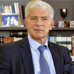 Mariano Cúneo Libarona le pidió al Colegio de Escribanos que intervenga en divorcios y sucesiones “para ahorrarle dinero a la gente y facilitarle trámites en la vida”