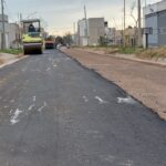 Avanza la pavimentación en la calle Las Casuarinas