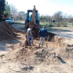 Comenzó la construcción de un baden que vincula el Camino de la Costa con Pueblo Belgrano