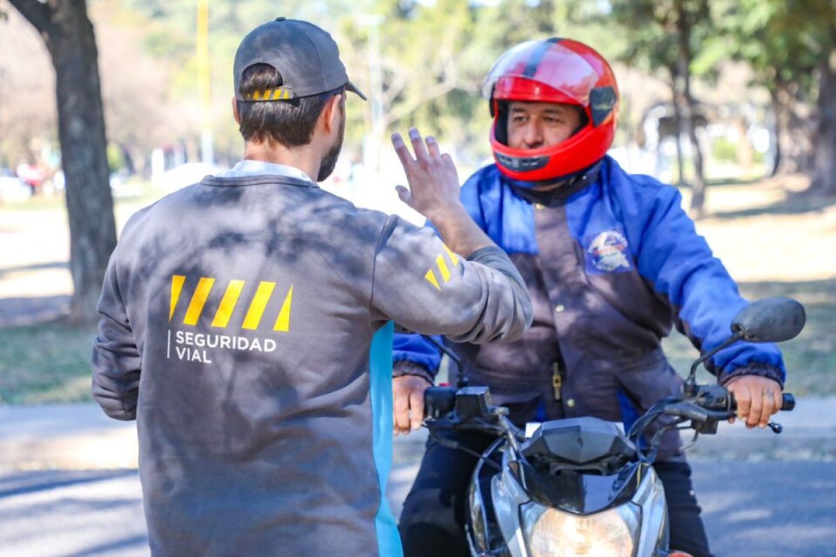 La Secretaría de Transporte de la Nación capacitará sobre conducción segura en motos