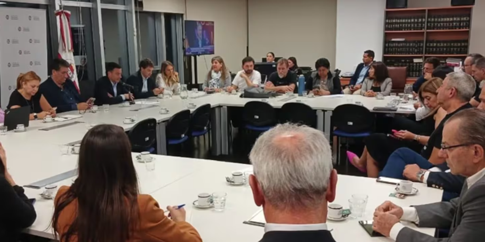 Duro revés para el Gobierno: la UCR rechazó el veto de Javier Milei a la reforma jubilatoria
