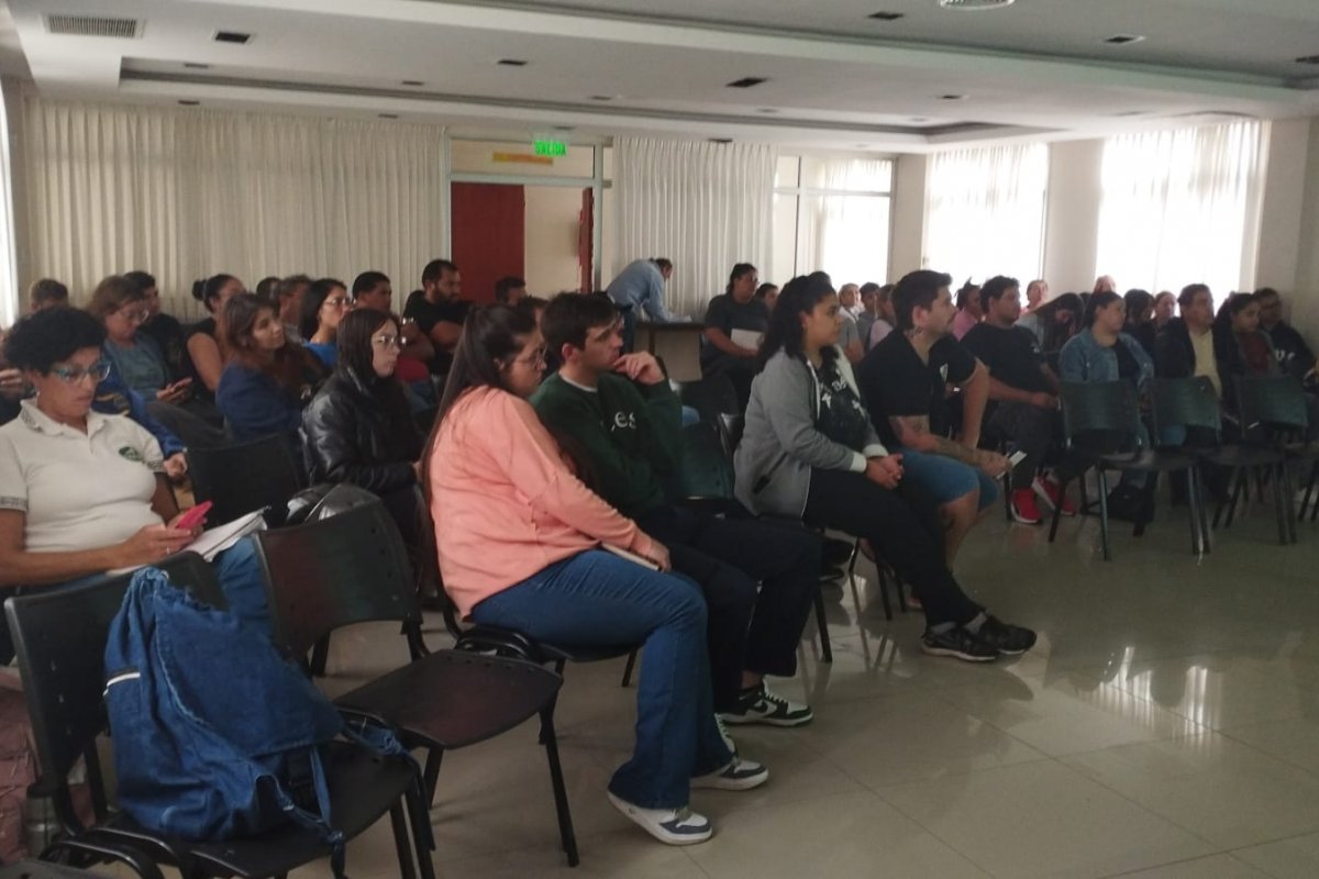 Bromatología capacitó a más de 50 manipuladores de alimentos