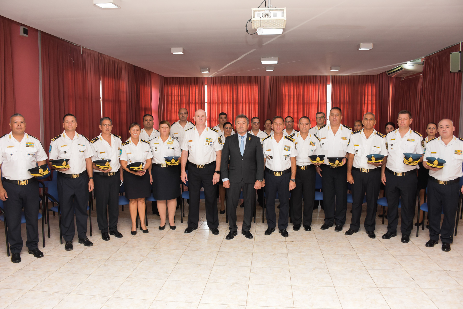 ¿Frigerio defraudado con el uso de vehículos asignados a la Policía?