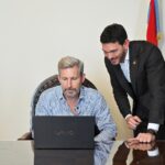 Frigerio firmó el primer expediente cien por ciento digital de Entre Ríos
