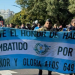 Después de cuatro años sin vuelos, 150 familiares de caídos en Malvinas partieron rumbo a las islas