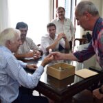 Apicultores de San Salvador exportaron abejas reinas al Uruguay