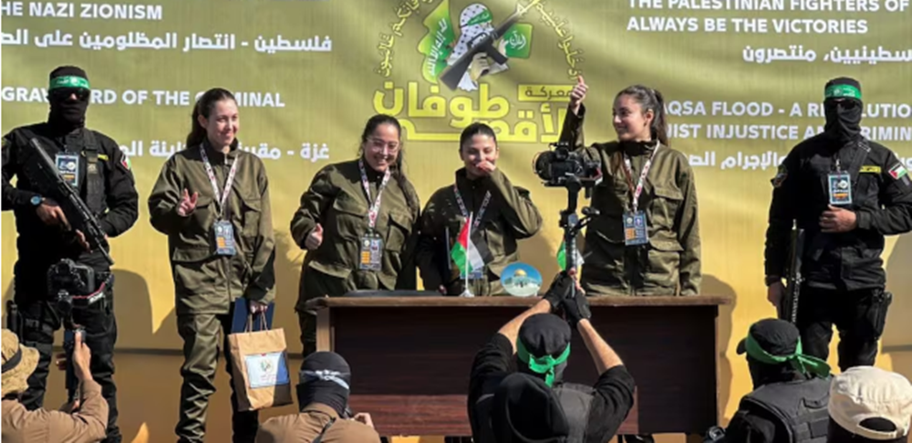 Hamás liberó a las cuatro soldados israelíes en Gaza y ya se reunieron con sus familias