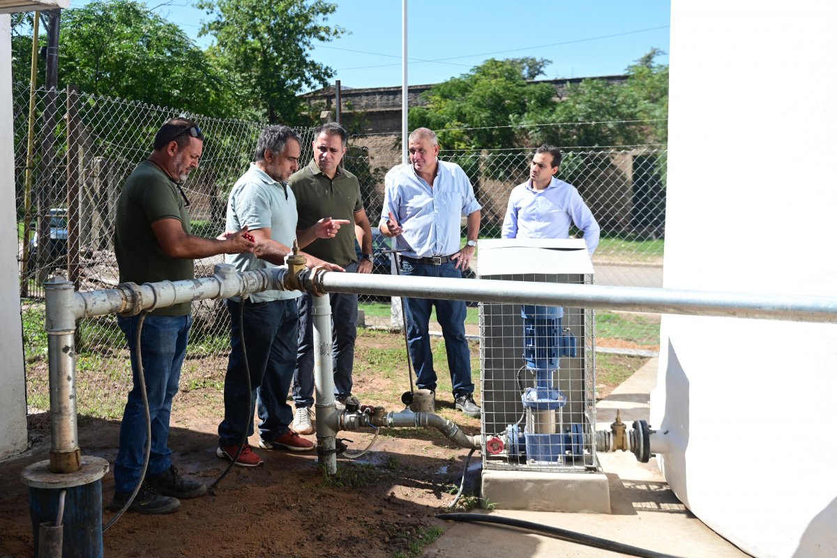 Obra histórica en barrio Pereda: ahora los vecinos tienen agua