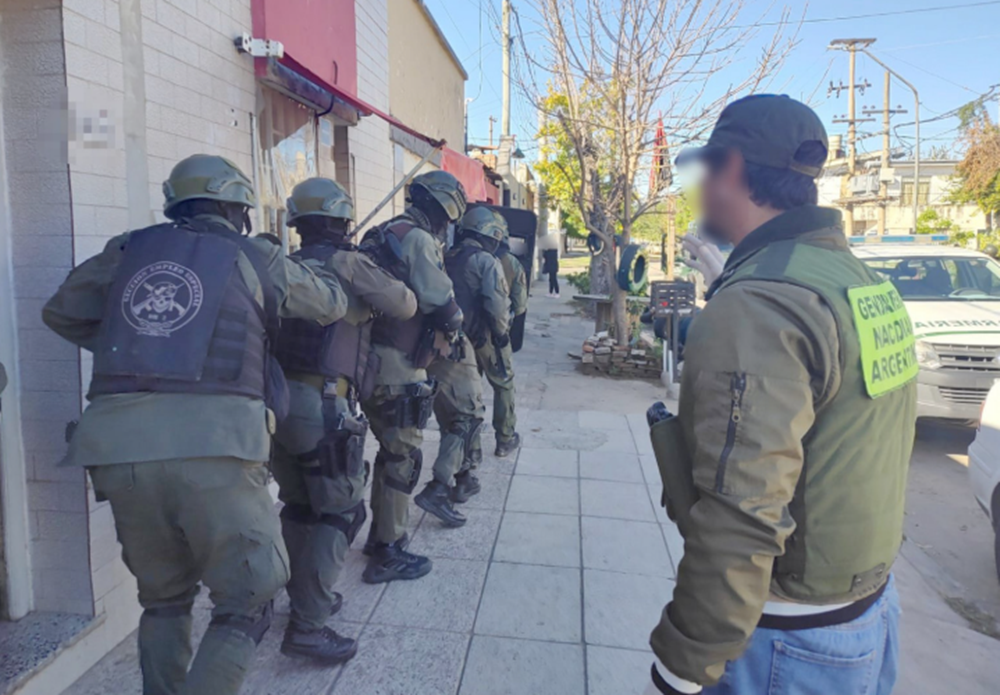 Gendarmería detuvo a ocho miembros de una organización dedicada al sicariato