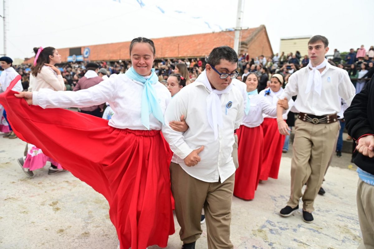 Más de 35.000 personas disfrutaron de la gran Fiesta del 25 de Mayo