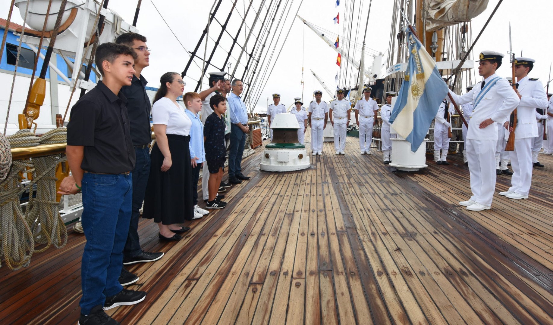La fragata ARA “Libertad” se despidió de Recife, Brasil