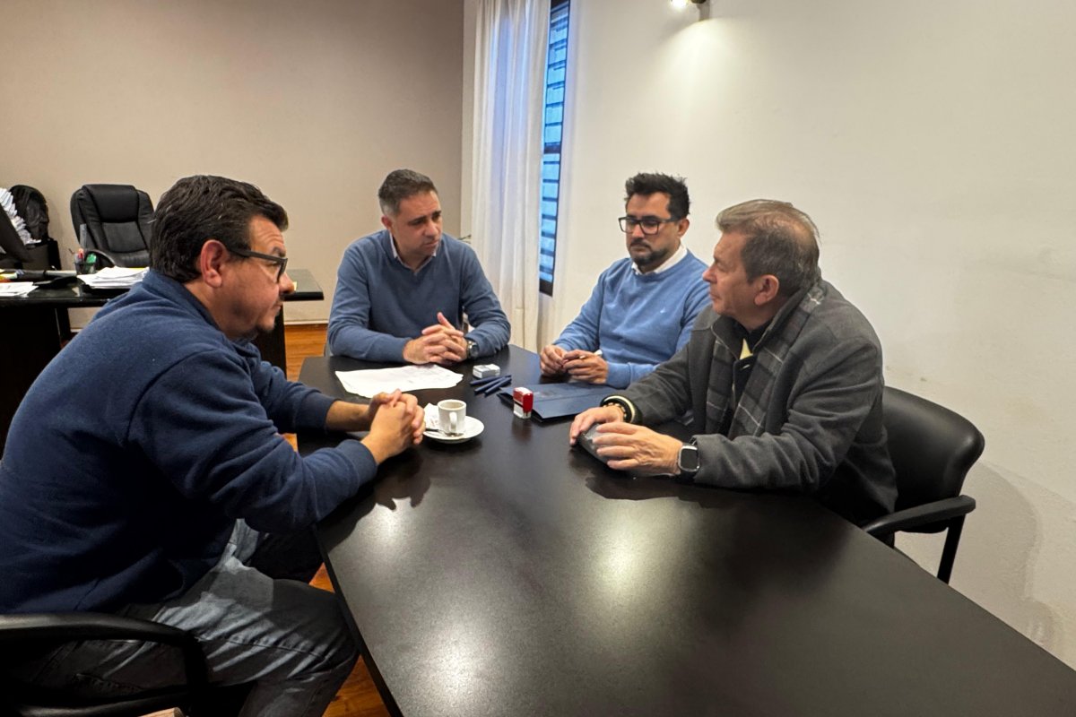 La Municipalidad firmó un convenio de auspicio con una empresa local para embellecer espacios públicos