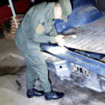 Gendarmes descubren 200 kilos de cocaína en el doble fondo de una camioneta e interceptan dos vehículos que estaban coordinados para escoltar la carga