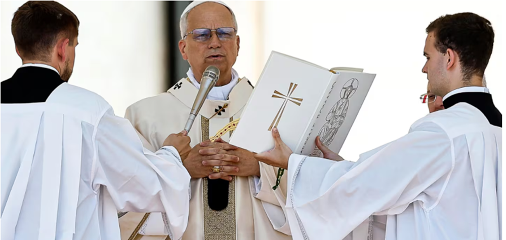 El papa León XIV defendió el matrimonio entre hombre y mujer y criticó “la libertad de quitar vida”