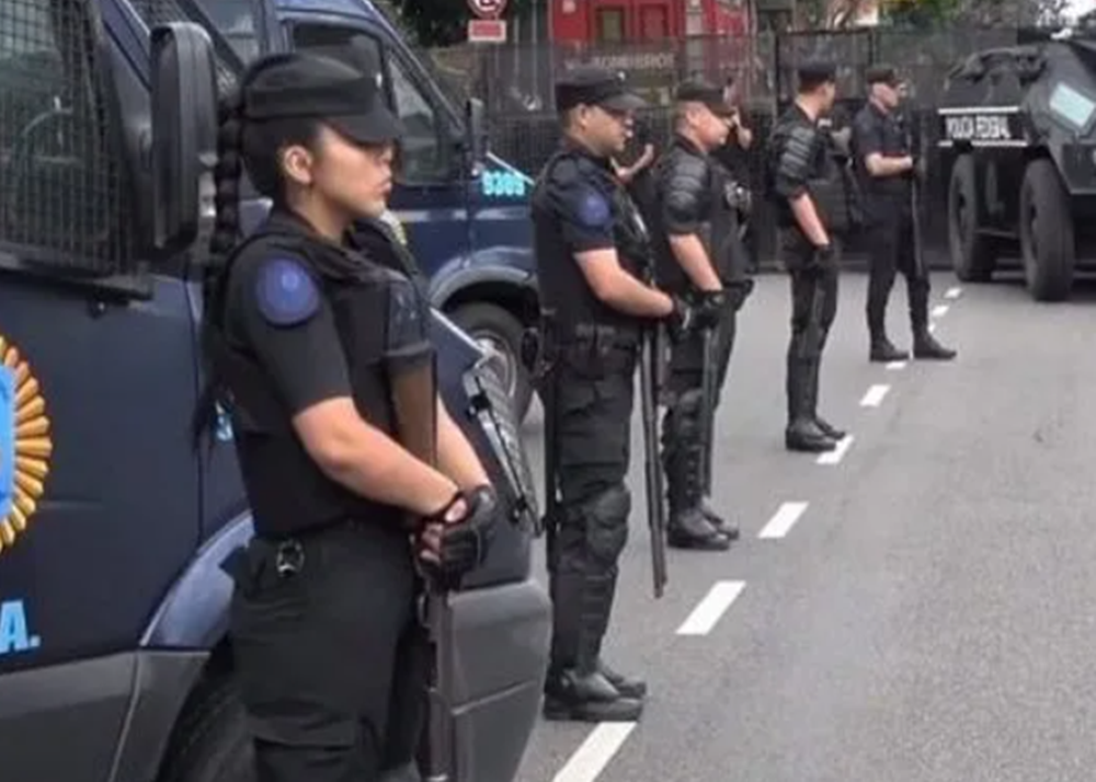 El Gobierno quiere reformar la Policía Federal: cómo es el plan para transformarla en el “FBI argentino”