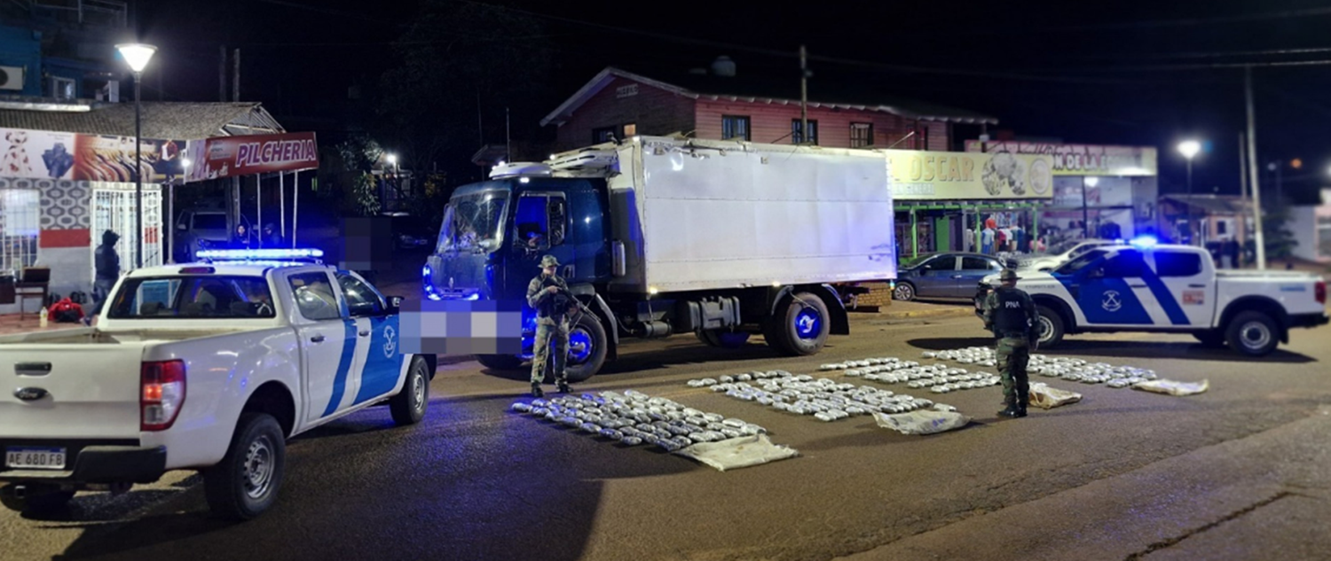 Prefectura secuestró más de 60 kilos de marihuana y detuvo a un hombre