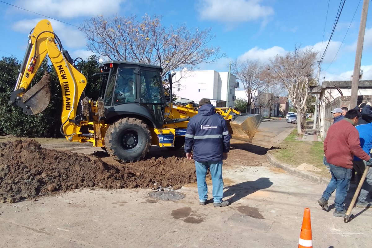 Se realizó una desobstrucción y un desvío para aliviar el sistema cloacal en la zona del Corsódromo