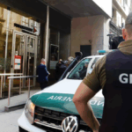 Detuvieron a cuatro gendarmes por un supuesto robo millonario a una pareja