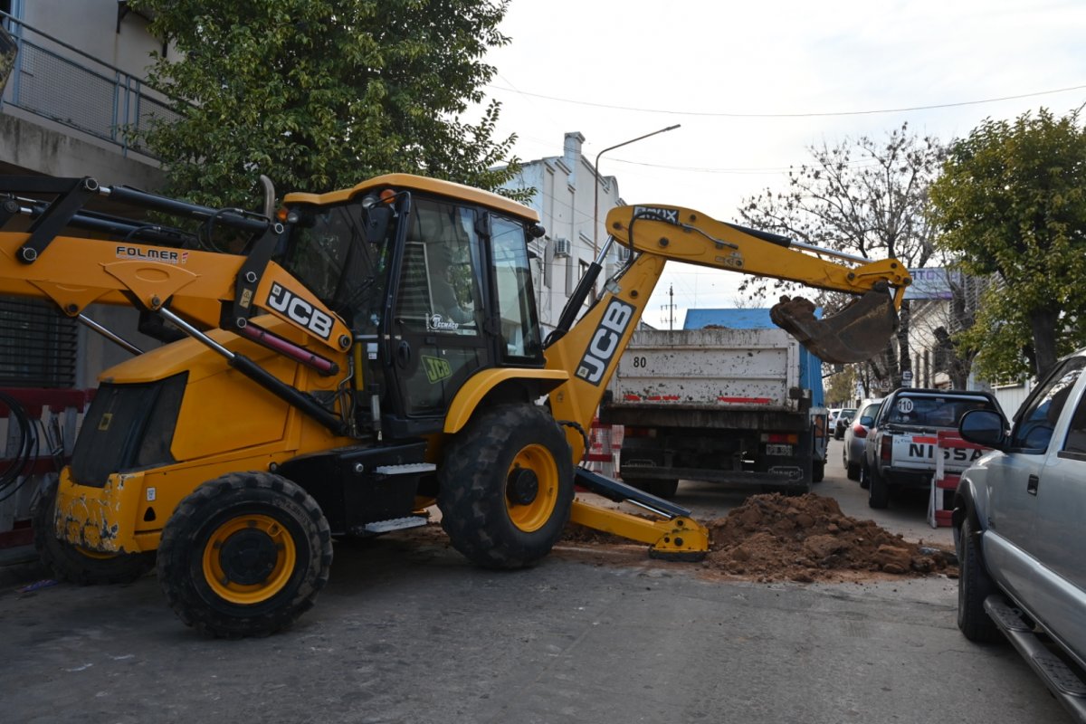 Cortes parciales y totales en diferentes calles de la ciudad por obras de bacheo