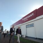Gestión ambiental sustentable: Frigerio visitó una planta pionera de reciclado de envases fitosanitarios