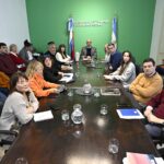 El Gobierno acordó con los gremios estatales una paritaria por tres meses