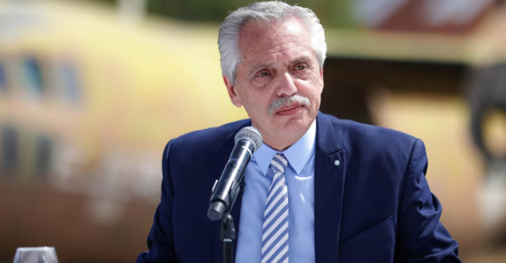 Tras su procesamiento en la causa Seguros, piden quitarle la jubilación de privilegio a Alberto Fernández