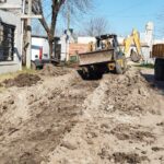 Construyen cordón cuneta y prolongan badenes en la zona del ex Frigorífico