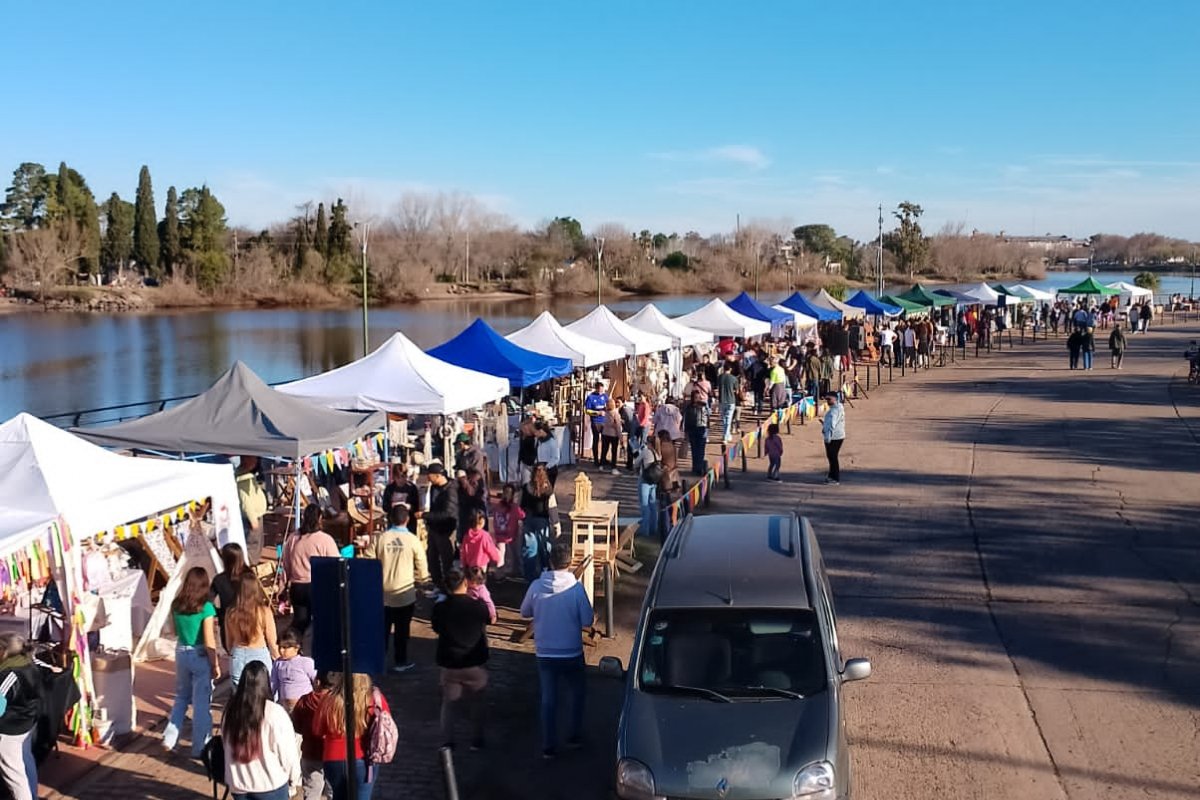 La ciudad celebra una nueva edición de la Feria de las Manos