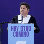 Kicillof calificó como un “payaso” a Milei: “No es el dueño del circo, es una estafa electoral”