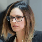 Otorgaron la prisión domiciliaria a Julieta Silva por ejercer violencia contra su marido