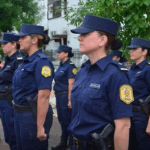 Cuando a los policías les entran sus propias balas
