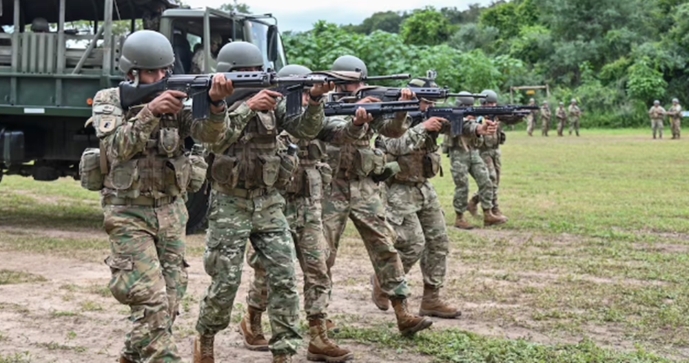 El Gobierno refuerza la coordinación entre las fuerzas federales y los militares para controlar las fronteras