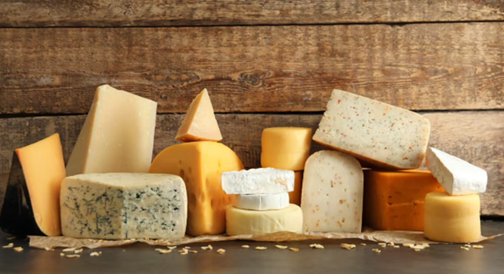 Confirman un brote de listeriosis por consumo de quesos