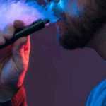 Presentan en el Senado un proyecto de ley para reforzar las restricciones al vapeo