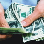 Bonos y acciones argentinas suben en Wall Street y el riesgo país perfora los 1000 puntos tras la reunión entre Milei y Trump