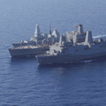 Dos aeronaves militares del régimen de Maduro hostigaron a un buque de la Armada de EEUU en aguas internacionales