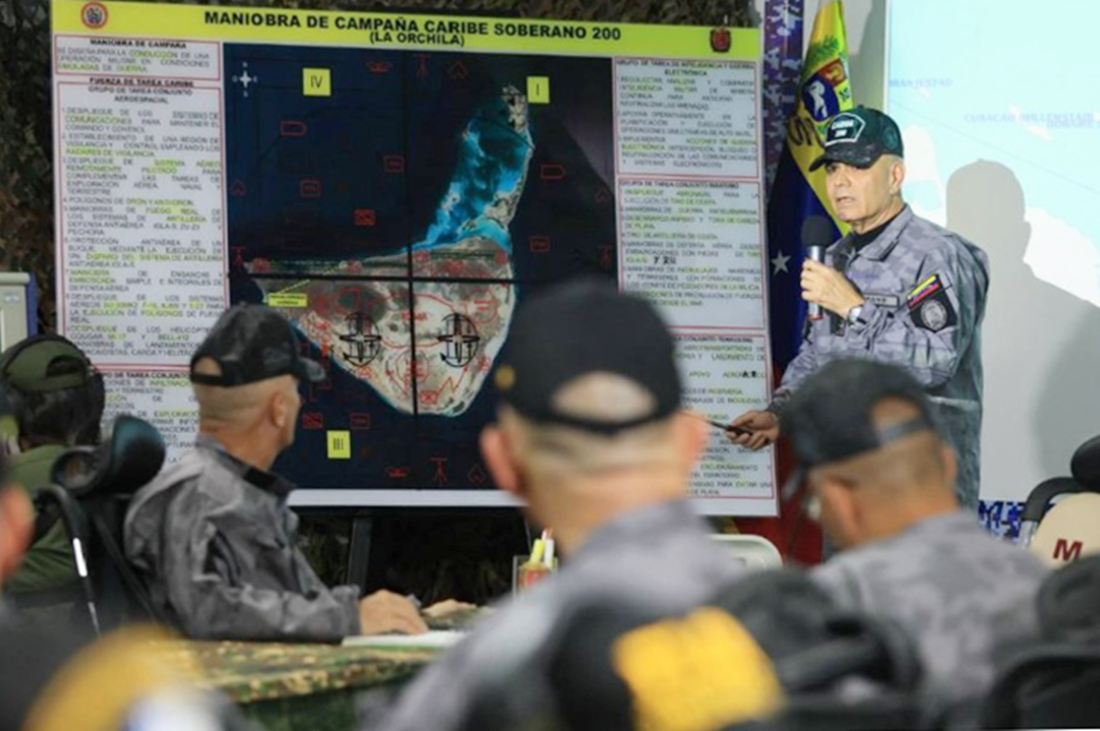 En respuesta al despliegue de EE UU: Padrino López anuncia ejercicios militares en La Orchila con equipos de artillería de fabricación rusa