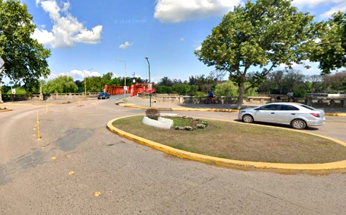 Corte de tránsito y desvío de tránsito en la rotonda del puente Méndez Casariego