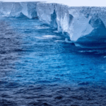 Uno de los icebergs más grandes del mundo se desintegra tras décadas a la deriva desde la Antártida