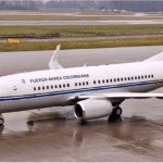 Empresas en Madrid se niegan a abastecer el avión de Gustavo Petro por sanciones de EE UU