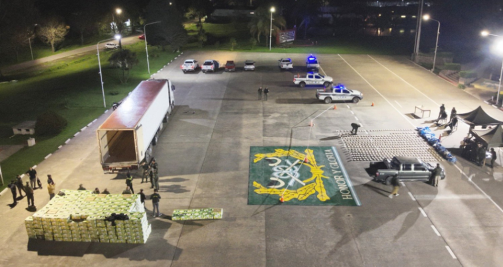 Camuflaron 444 kilos de cocaína entre un cargamento de bananas